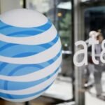 AT&T reduces key customer discount by 50%