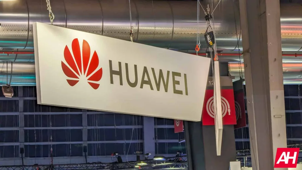 FCC investigates whether Huawei & others violated US ban
