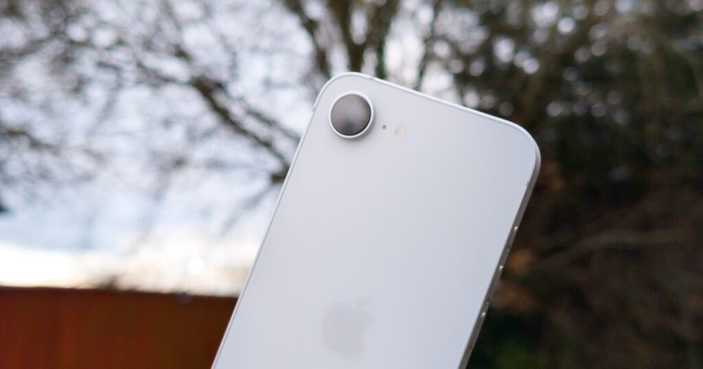 Network tests show Apple C1 modem in iPhone 16e wins where it matters