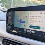 Android Auto’s in-progress light theme is actually starting to look pretty good (APK teardown)