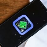 Android’s desktop mode for phones is taking shape, and it looks familiar