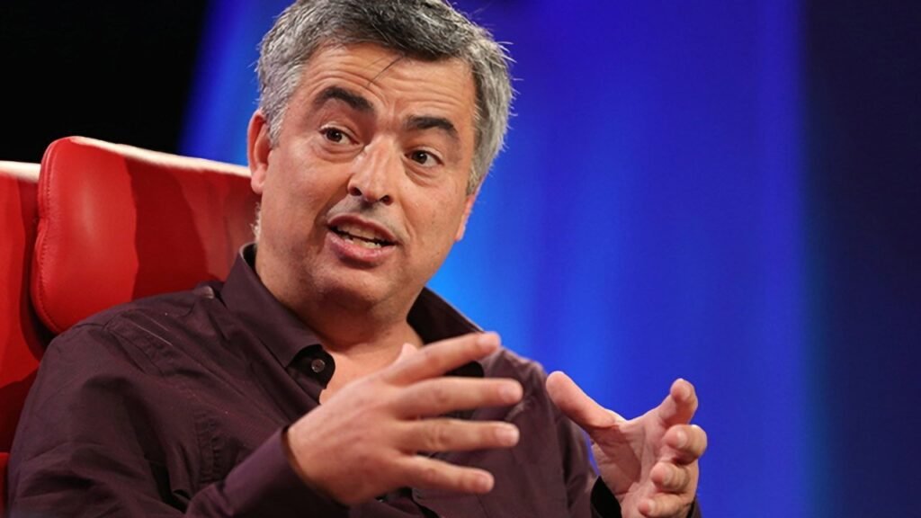 Apple’s Eddy Cue sees the iPhone being replaced by AI
