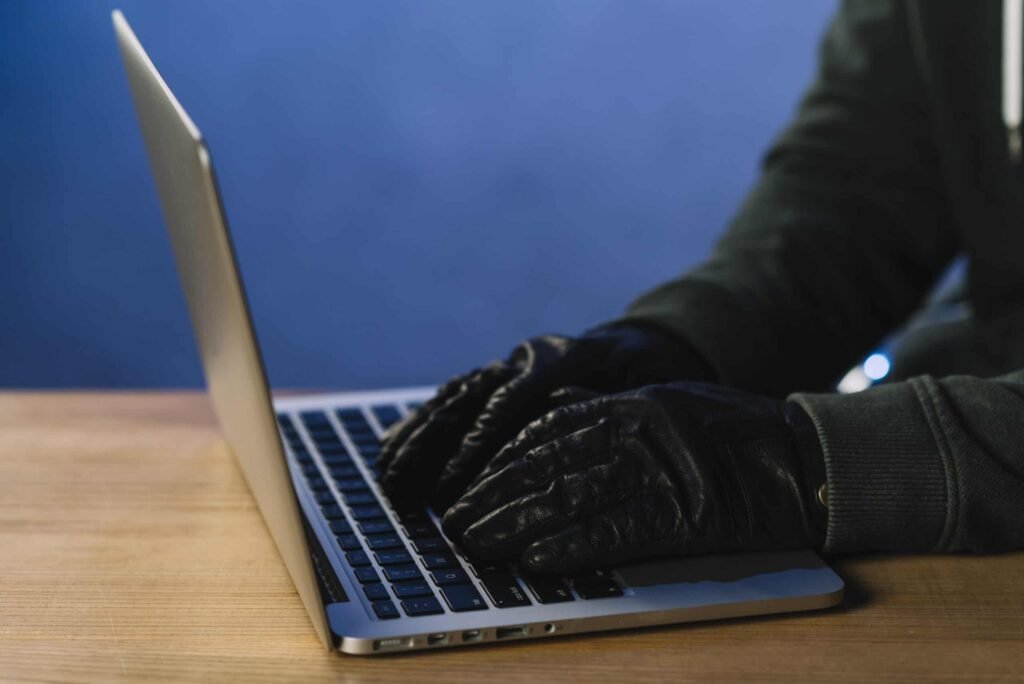 FBI Issues Scam Warning for Android and iOS Users — Watch for This Text