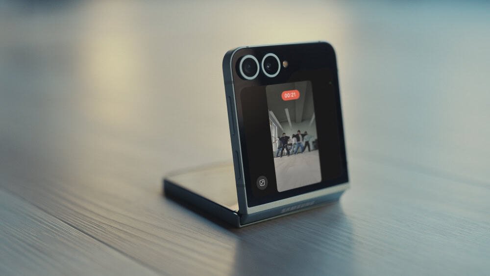 Galaxy Z Flip 7 Certification Highlights Battery Capacity Increase