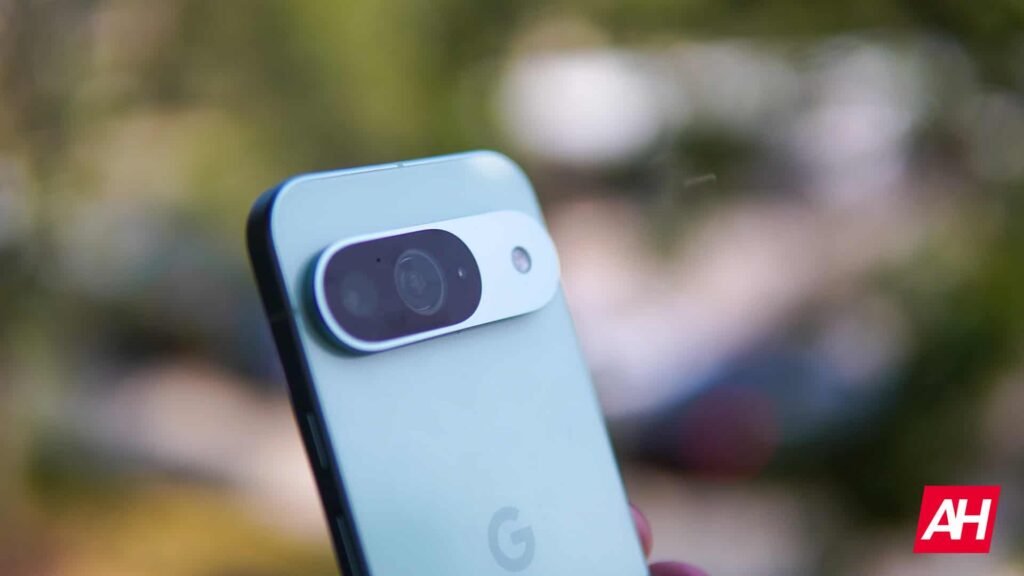 Google Pixel Users Report Odd Camera Processing Issues