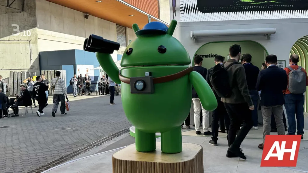 Google’s Tiny Taskbar Is the Multitasking Upgrade We Deserve — If It Ever Shows Up