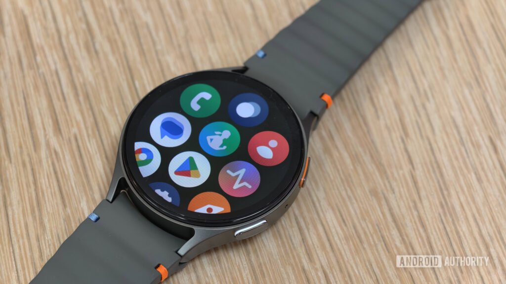Leak gives us our first look at One UI 8 Watch icons