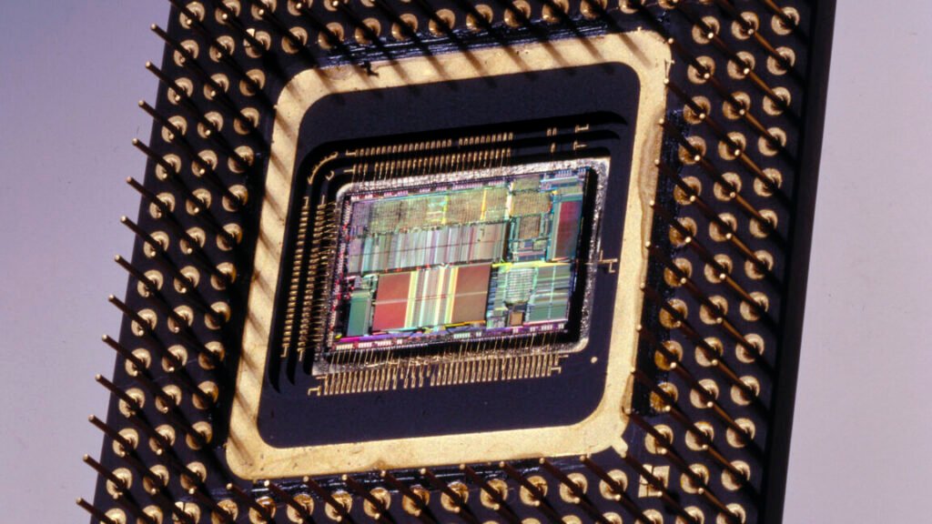 Linux kernel is leaving 486 CPUs behind, only 18 years after the last one made