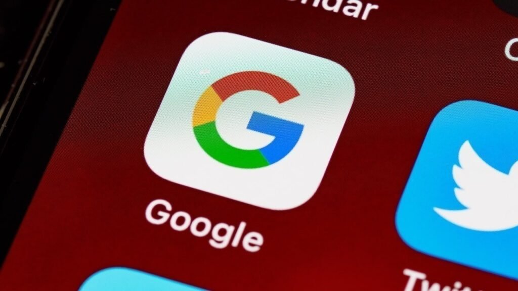 Safari search turning to AI forces Google to respond