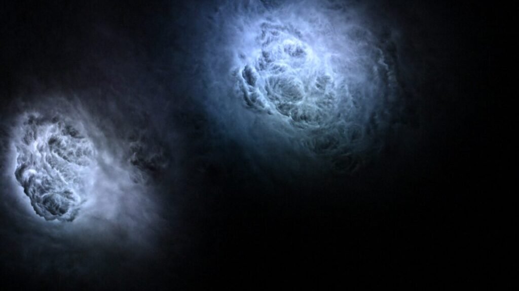 Tuesday Telescope: After spacewalking, an astronaut strikes lightning