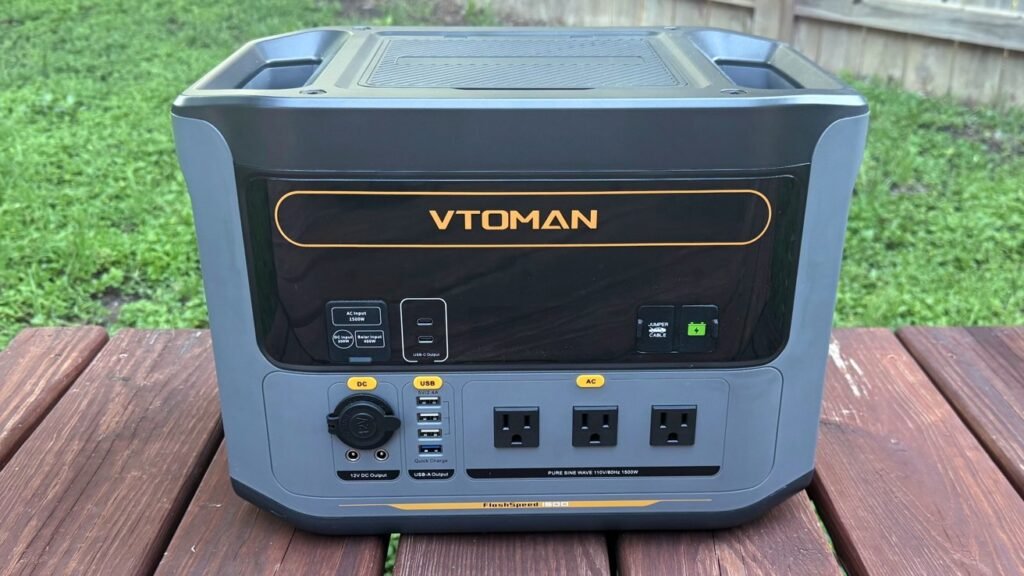 Vtoman FlashSpeed 1000 Power Station review: Specs, price